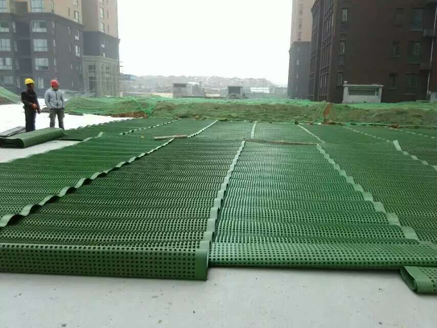 重慶車庫頂板排水板施工